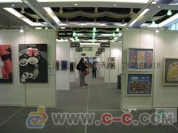 打造沉浸式展覽體驗 專業布展服務的選擇與應用